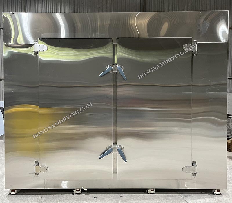 Máy thiết kế đẹp, inox sáng bóng, bảo ôn cách nhiệt tốt